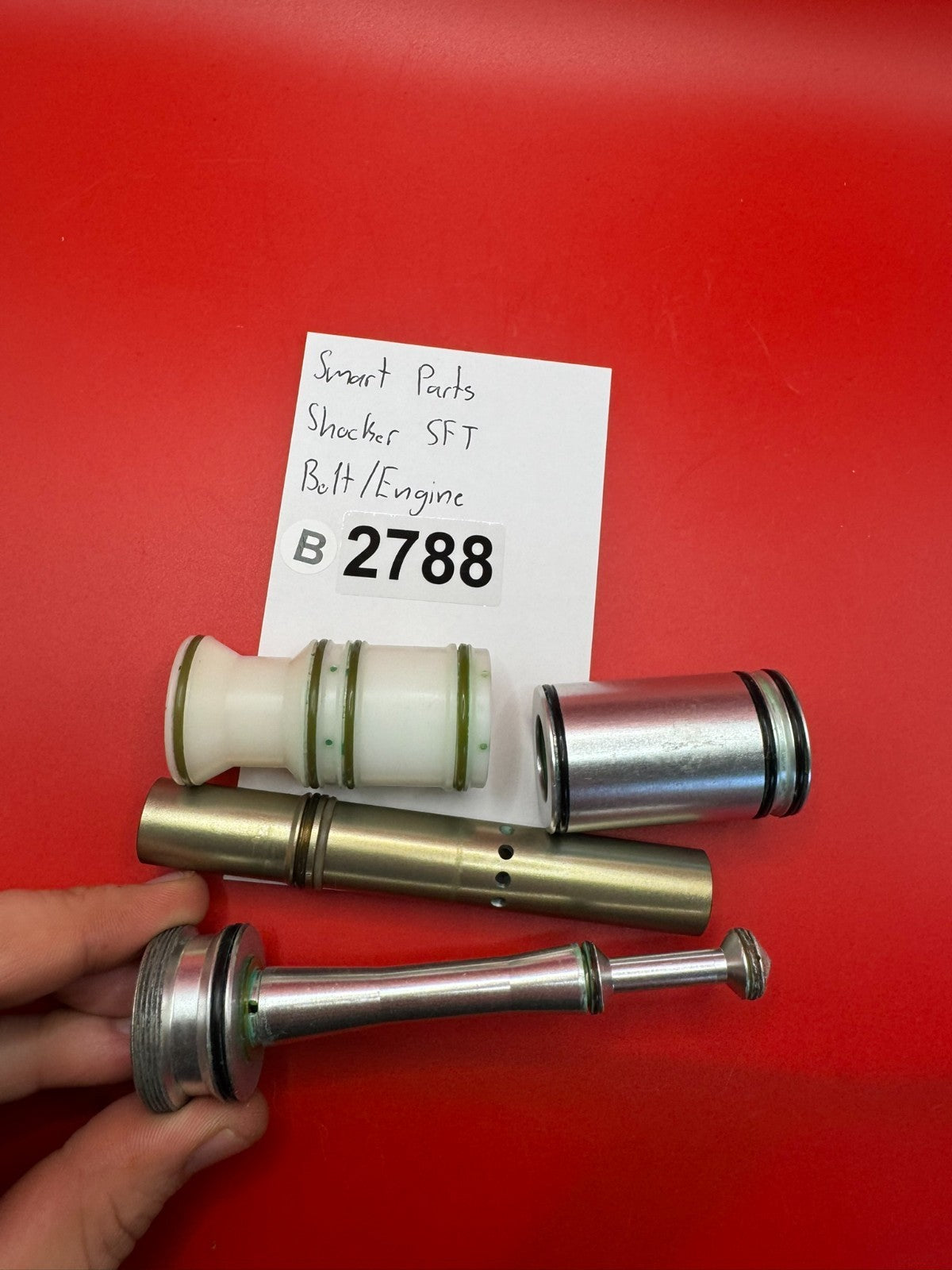 Smart Parts Shocker SFT Bolt/Engine White &amp; Silver
