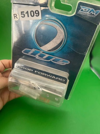 Dye DM Series Drop Forward Clear