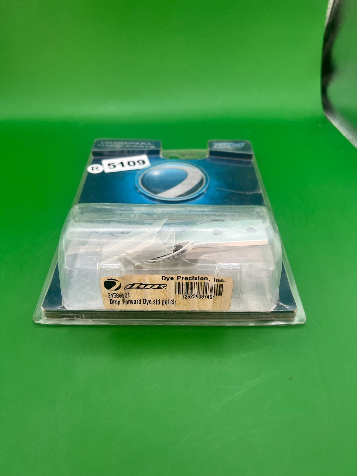 Dye DM Series Drop Forward Clear