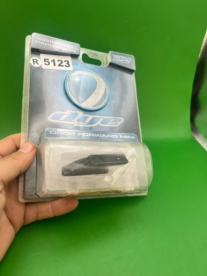 Dye Drop Forward Mini Black