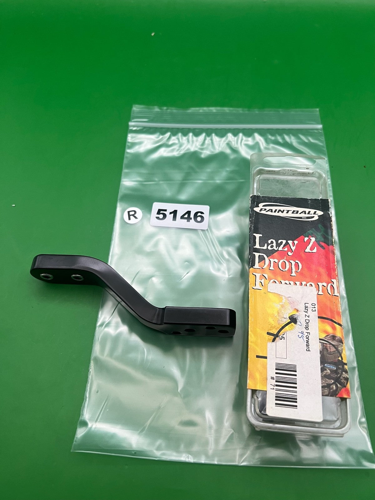 Lazy Z Drop Forward Black