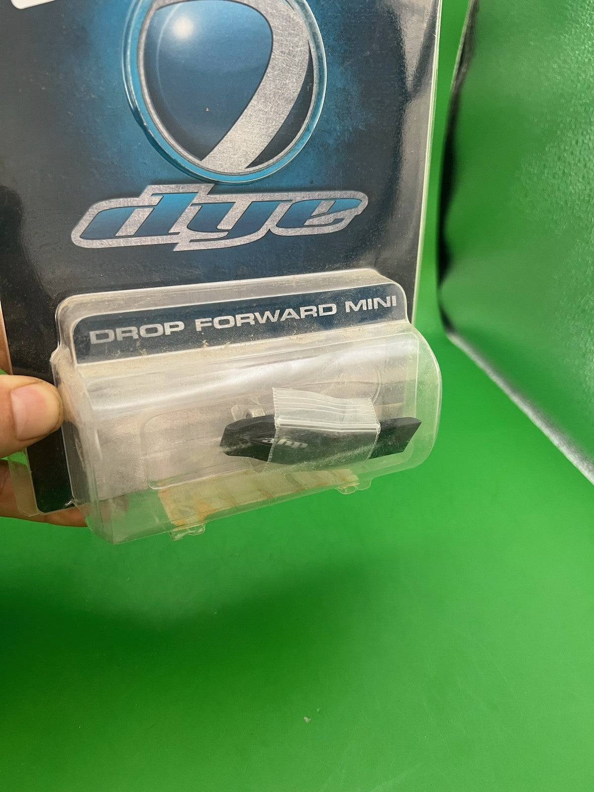 Dye Drop Forward Mini Black