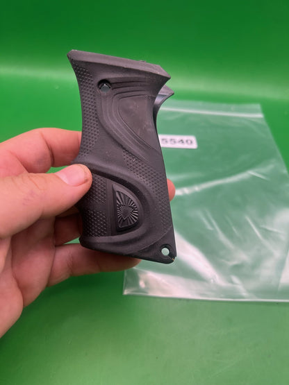 Dye DAM Grip Black