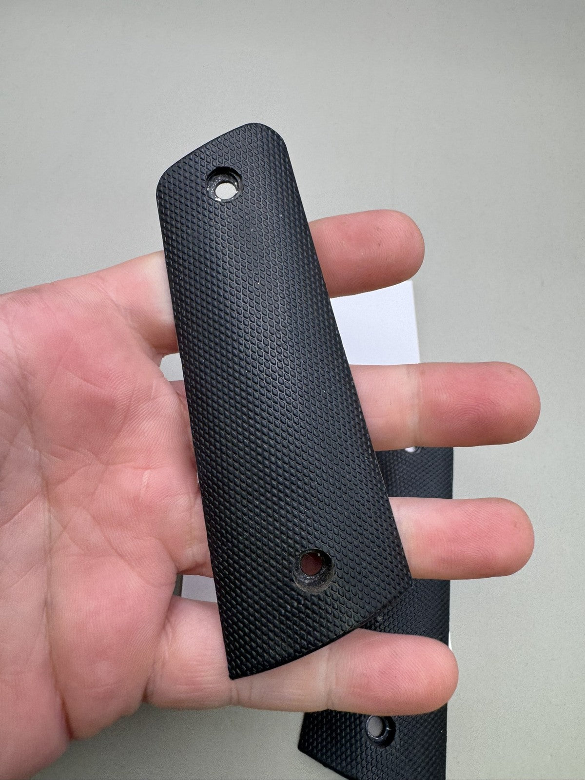Vintage Paintball 1911/45 Style Split Grips Black