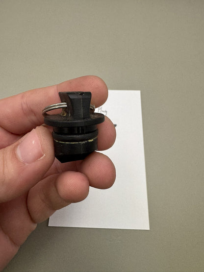 AGD Automag Power Feed Plug Black