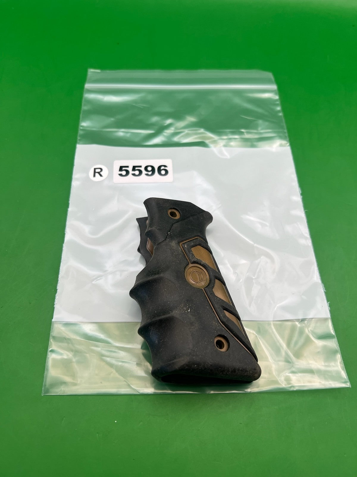Smart Parts Grips - used paintball grip panel - black/bronze