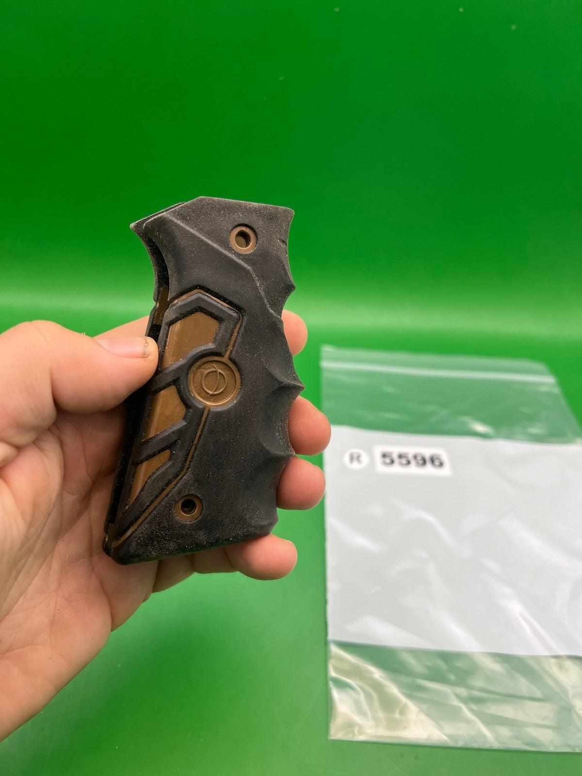 Smart Parts Grips - used paintball grip panel - black/bronze