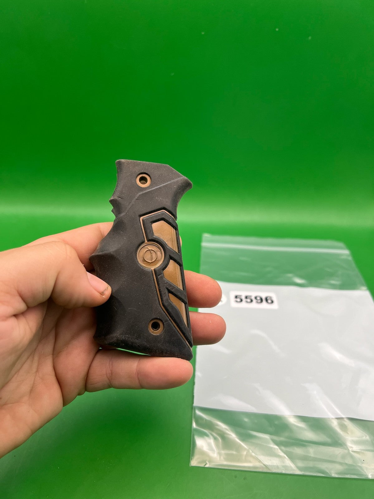 Smart Parts Grips - used paintball grip panel - black/bronze