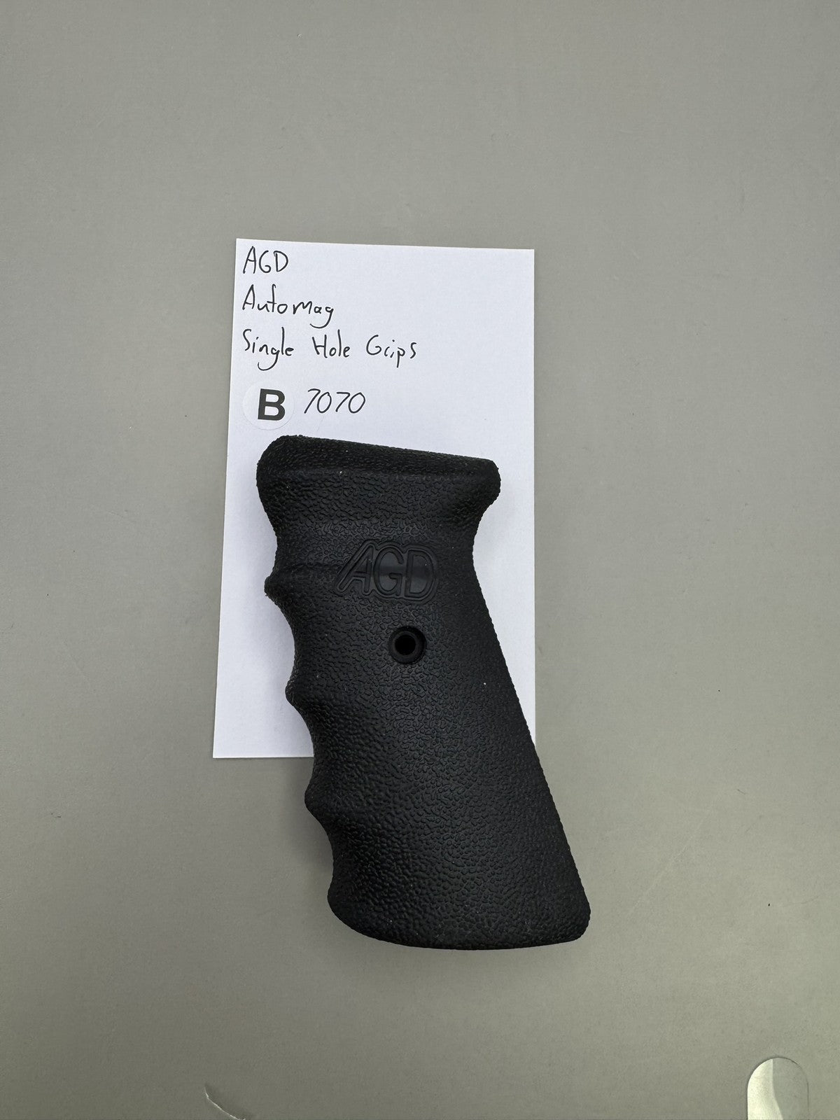 AGD Automag Single Hole Grips Black