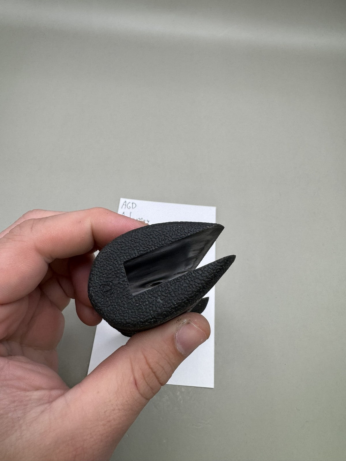 AGD Automag Single Hole Grips Black