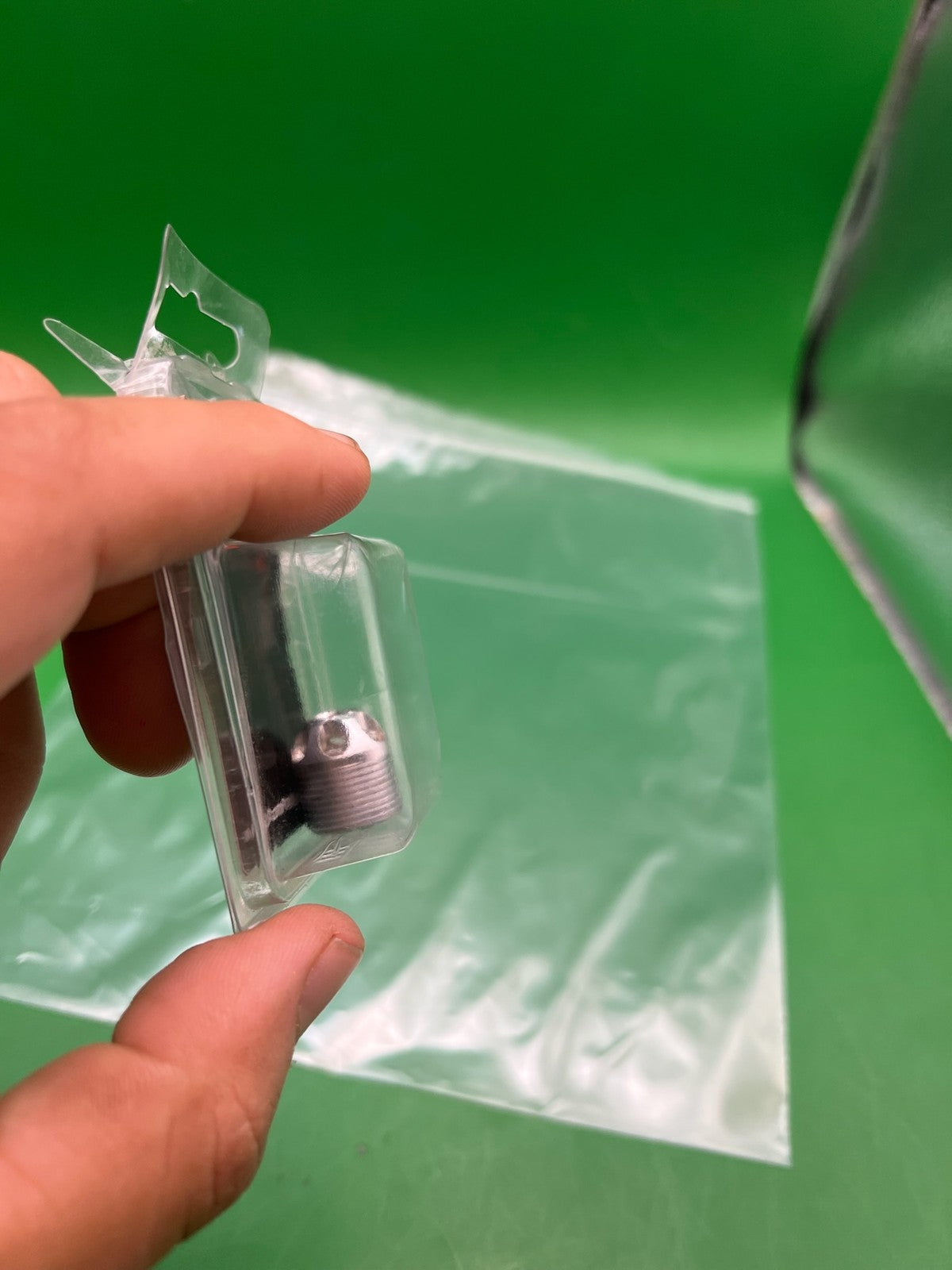 Custom Products DM7 Plug Silver
