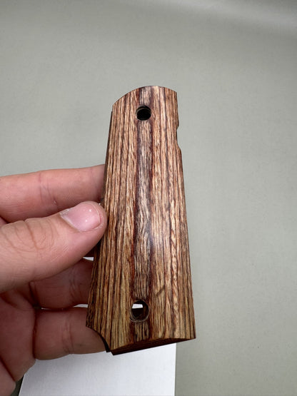 Vintage Paintball 1911/45 Style Split Wood Grips